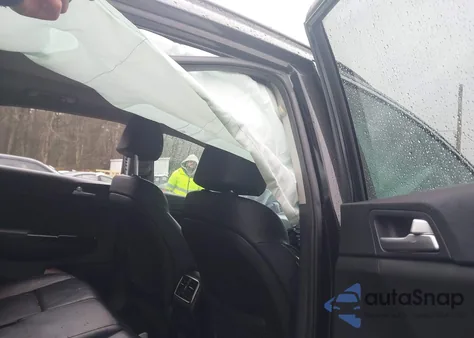 2020 Kia Sportage Ex z USA, uszkodzony, nr VIN KNDPNCAC2L7762655